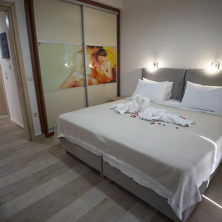 Villa Private, Pool, Sunsets, Beaches, Amenities - Eleni