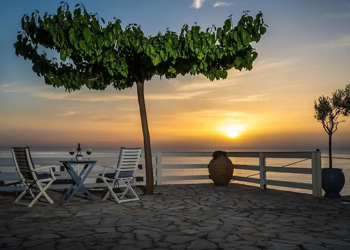 Villa Private, Pool, Sunsets, Beaches, Amenities - Eleni *